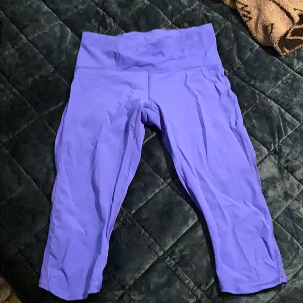 Lululemon Trains Times crop 17”